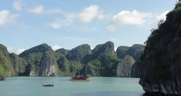 halong bay vietnam halong bay vietnam