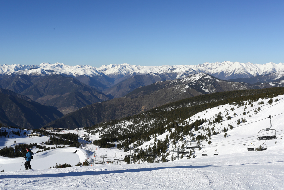 Port Ainé view of the mountains - Snowboarding Catalunya Port Ainé view of the mountains - Snowboarding Catalunya