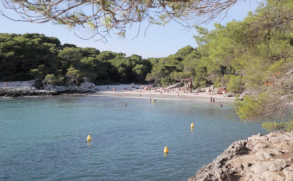 menorch beach cliff